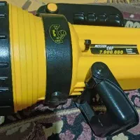 چراغ قوه نور افکن کمپینگ