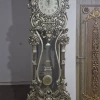 ساعت ایستاده. استند گیاه.۳ عدد درب.صفحه کابینت نو