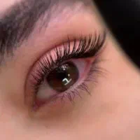 اکستنشن و لیفت و لمینت مژه و ابرو