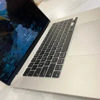 مک بوک ایر m4