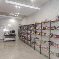 استخدام متصدی کافی نت و فروشنده لوازم التحریر