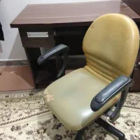 میز کامپیوتر و صندلی گردان