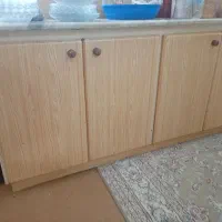 میز و جاکفشی