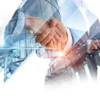 خانم مسلط به زبان روسی، انگلیسی در واحد بازرگانی