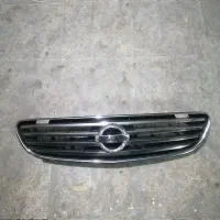 جلو پنجره ماکسیما