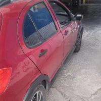 کوییک R  قرمز مشکی مدل ۹۹  بی‌رنگ
