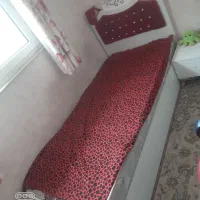تخت خواب نوجوان یک نفره