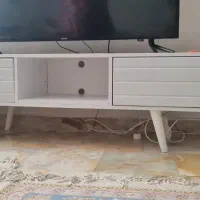 میز تلویزیون در حد نو