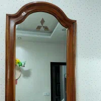 آینه قدی با قاب چوبی محکم