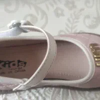 فروش تعدادی کفش دخترانه