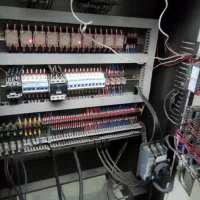 کار آموز برق صنعتی