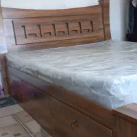 تخت خواب دونفره باکس دار با تشک زرین