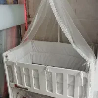 تخت نوزادی