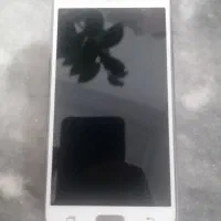 گوشی سالم وضعیت سفید سالم