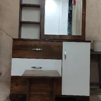 میز آرایشی با صندلی