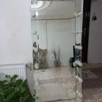 آینه قدی لامپ دار