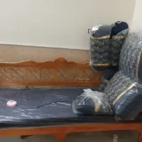 شاهنشین وتخت