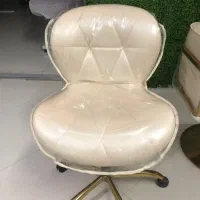 صندلی و میز ناخن