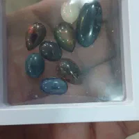 اپال سیاه آتشی زیر قیمت حدود ۴۰ قیراط
