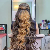 خدمات زیبایی VIP تخصصی ژورنالی در صدرا