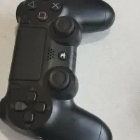 دسته ps4 در حد نو