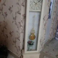 بوفه و ساعت ایستاده
