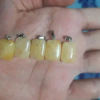 ۵ عدد گردن آویزِ سنگ طبیعیه سیترین یا جِید زرد