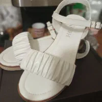صندل نو