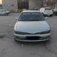 میتسوبیشی گالانت عینکی