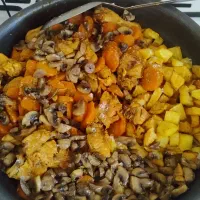 پخت لذیذ ترین غذاهای سنتی در منزل .