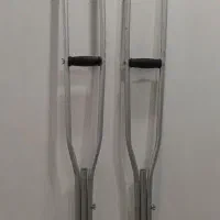 یک جفت عصای آلومینیومی