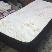 دو عدد تشک خوب و خوش خواب