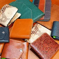 کیف های پول چرم طبیعی دستدوز