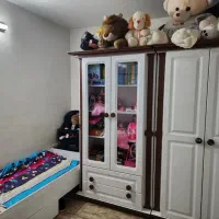 تخت و کمد کودک بسیار تمیز و سالم