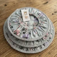 سرویس دمکنی و پیشبند ۱۱ پارچه جهیزیه عروس