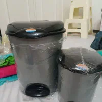 سطل زباله وحمام