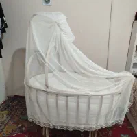 تخت کنار مادر مناسب سیسمونی