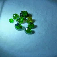 سنگ سبز دمانتوئید