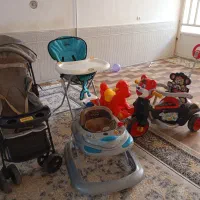 سه چرخه کالسکه.میز غذا