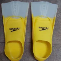 فین شنا speedo + کف دست شنا (پدل) سالم