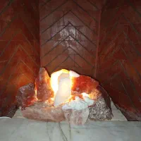 شومینه فانتزی با سنگ نمک طبیعی