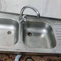 سینک به همراه شیر