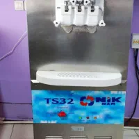 دستگاه بستنی قیفی