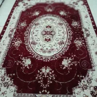 فرش قرمز