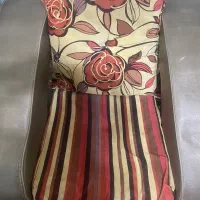 مبل راحتی به همراه میز جلو مبلی