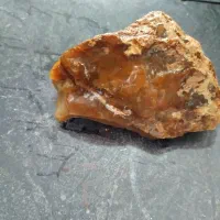 سنگ عقیق سبزوابی وقرمزیاقهوی تیره