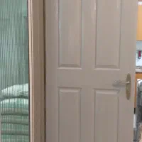 درب ورودی  ساختمان