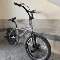 دوچرخه BMX حرفه ای