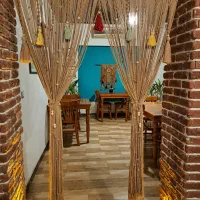 کار در کافه