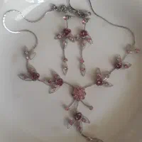 گردنبند و گوشواره